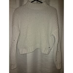 Hollister Women's Chunky Knit Sweater In White. Size Small